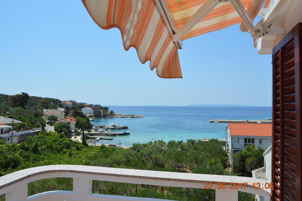Apartments And Rooms By The Sea Jakisnica, Pag - 4160 Lun  Exterior photo