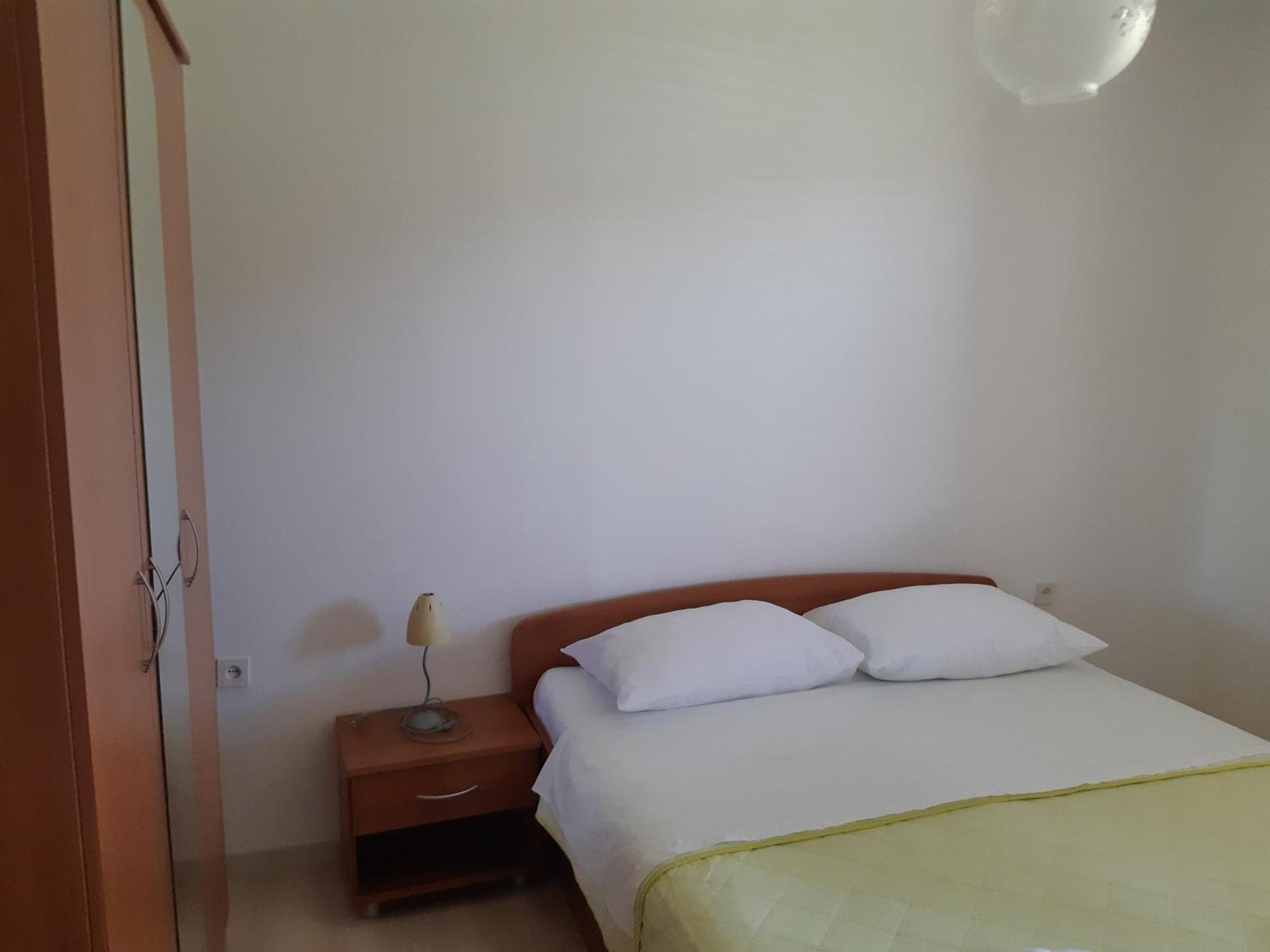 Apartments And Rooms By The Sea Jakisnica, Pag - 4160 Lun  Room photo